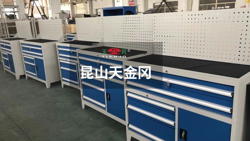 移動(dòng)工具柜3