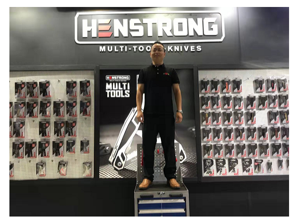 德資企業(yè)考察團(tuán)隊(duì)走進(jìn)工具柜廠家天金岡，實(shí)地考察工廠！