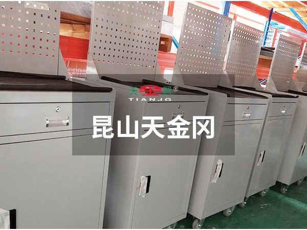 這個工具柜廠家為何選用冷軋鋼板制作柜子？