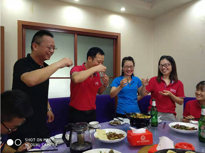 中秋佳節(jié)，共度美好時(shí)光