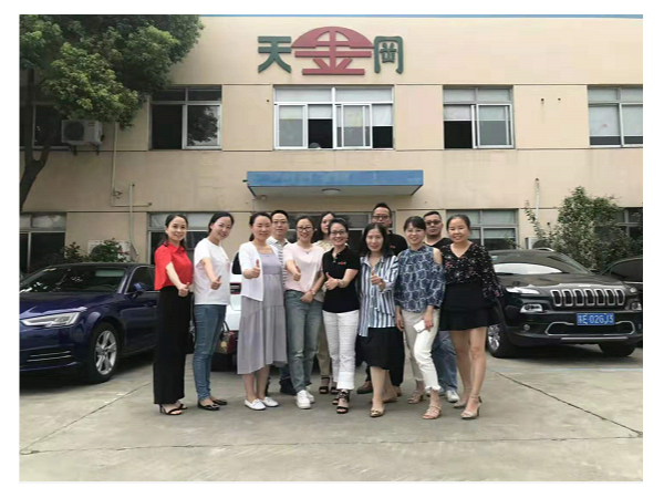 感恩禧誠網(wǎng)商會(huì)外貿(mào)家人蒞臨工具柜廠家天金岡參加8月例會(huì)！