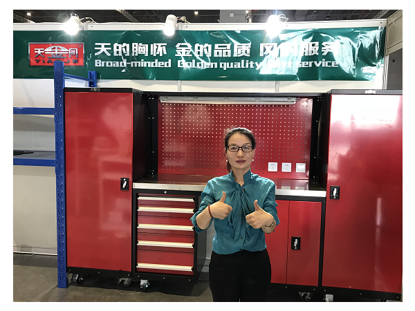工具柜廠家天金岡創(chuàng)始人周艷玲和她的追夢之路！